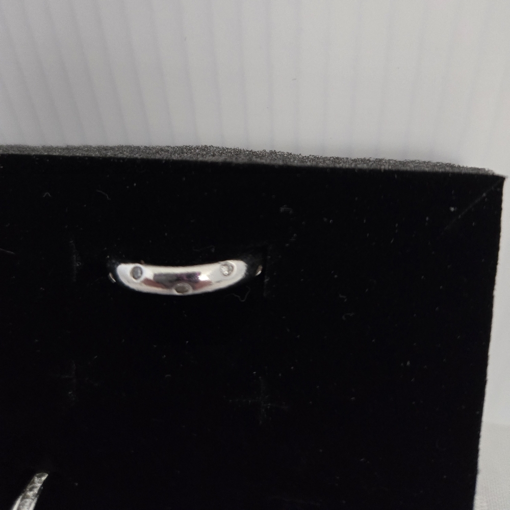 3- Rings - Picture 6 of 10